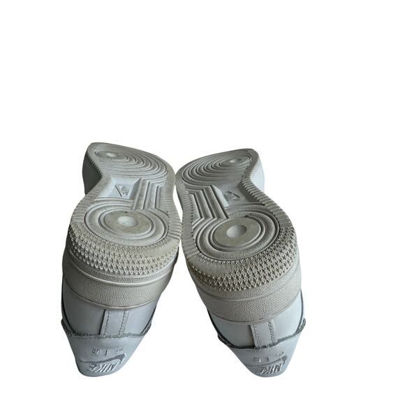 Nike Size 6Y Air Force 1 Low Top Sneakers Womens 7.5 Mens 6 Triple White - Picture 7 of 13